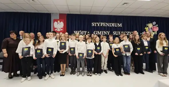 Stypendia Wójta Gminy Sulęczyno wręczone najzdolniejszym uczniom