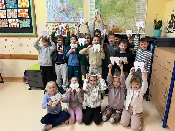 Uczniowie klas 2A i 3A uczą się higieny w programie „Rok z Higieną Velvet”