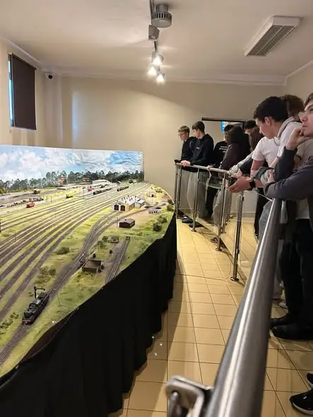 Uczniowie techników logistycznych zwiedzili Lubianę i Muzeum Kolejnictwa